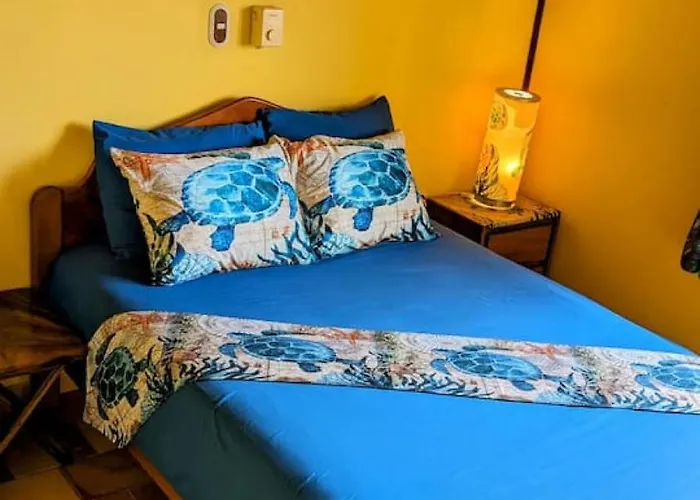 Tico Tiki Vacation Villa, 5 Bedroom * Sámara