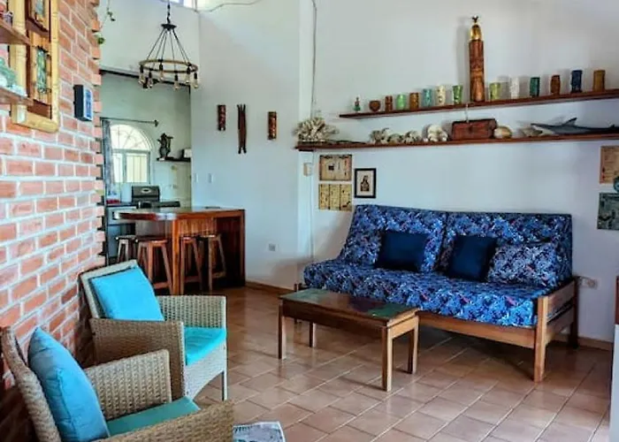 Tico Tiki Vacation Villa, 5 Bedroom Ferienhaus Sámara