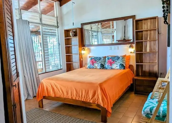 Tico Tiki Vacation Villa, 5 Bedroom